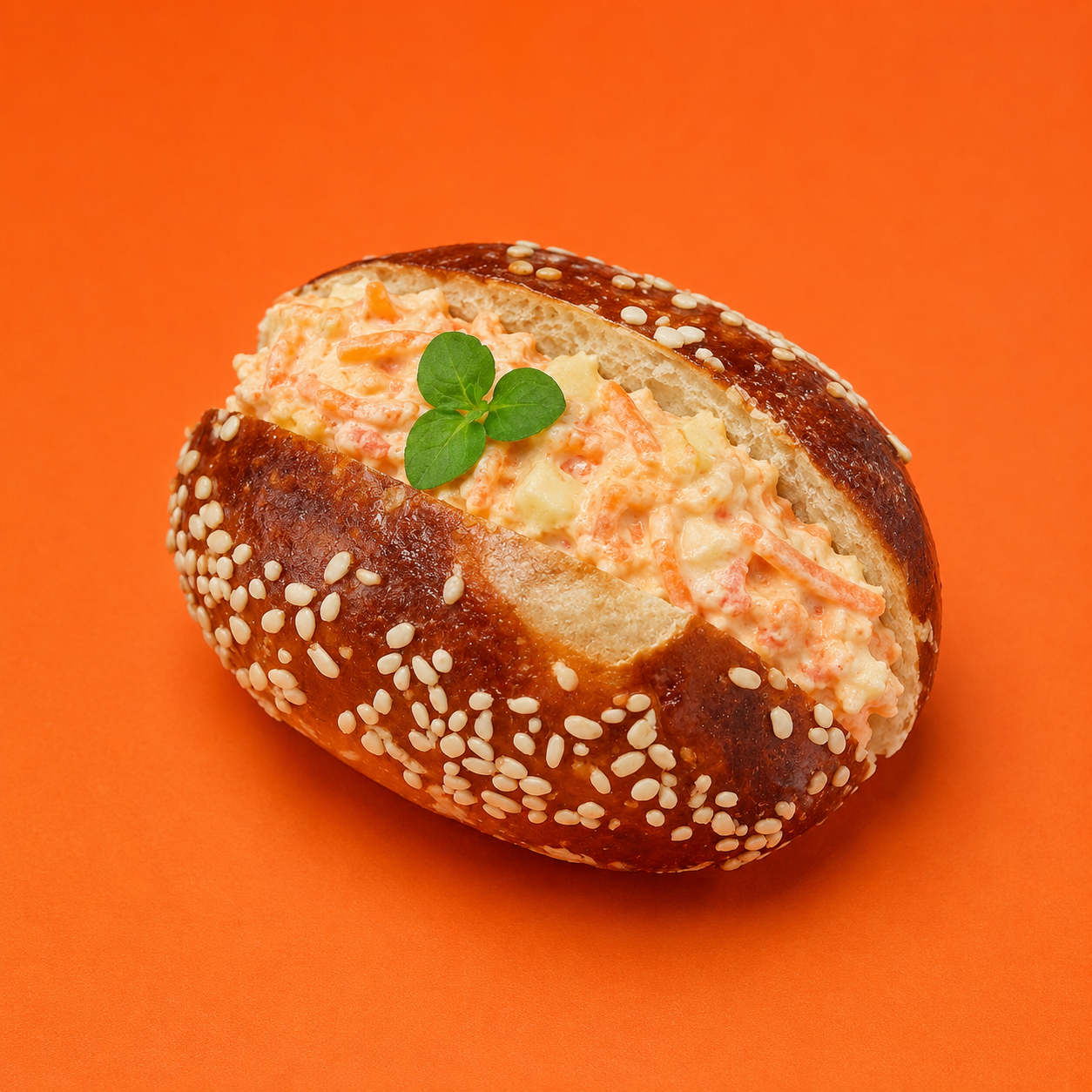 Belegte Mini-Laugenstangen, Karotten-Apfel-Creme